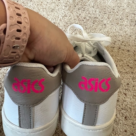 ASICS Japan White and Pink Gym Shoe Sneakers - Picture 8 of 8